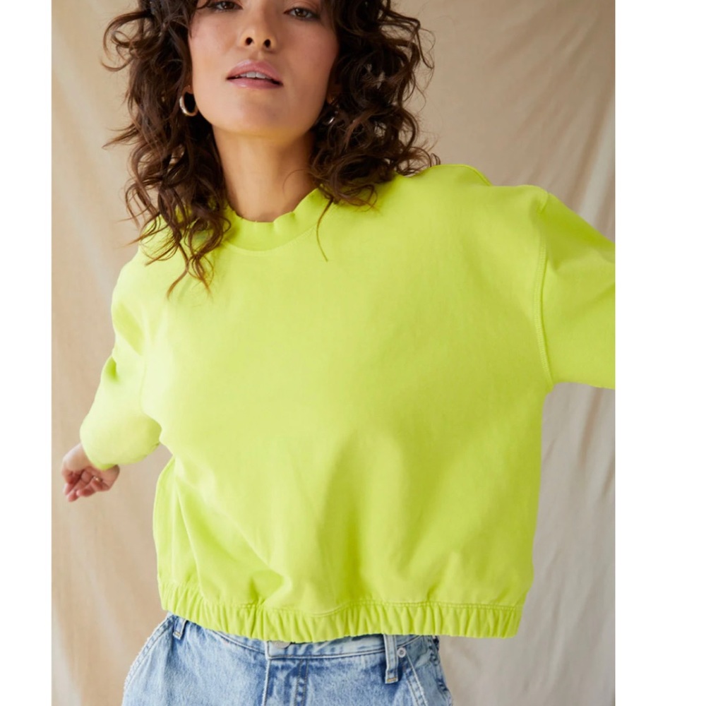 AMO Cropped 90’s sweatshirt | Size XS